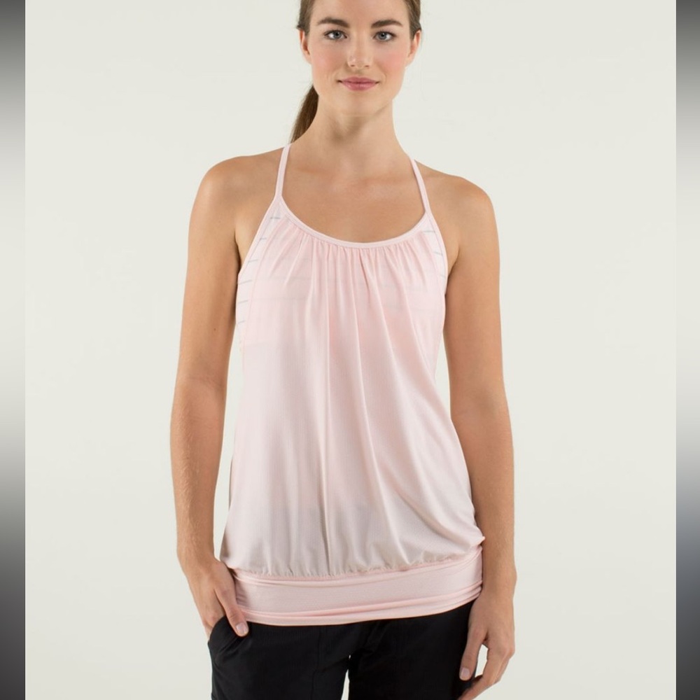 LULULEMON tank/bra 6/8